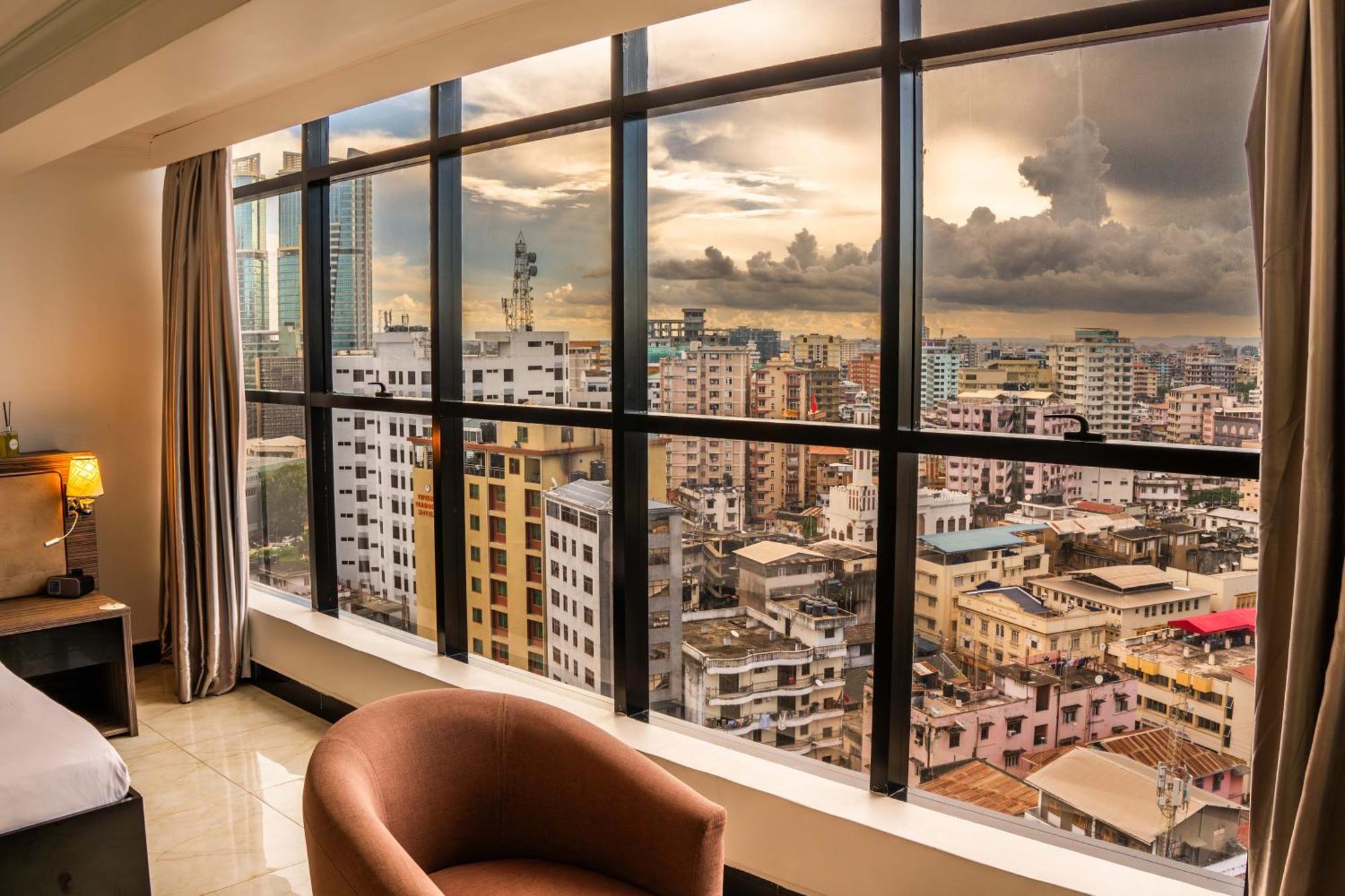 Golden Tulip Dar Es Salaam City Center Hotel Dar es Salaam Exterior foto
